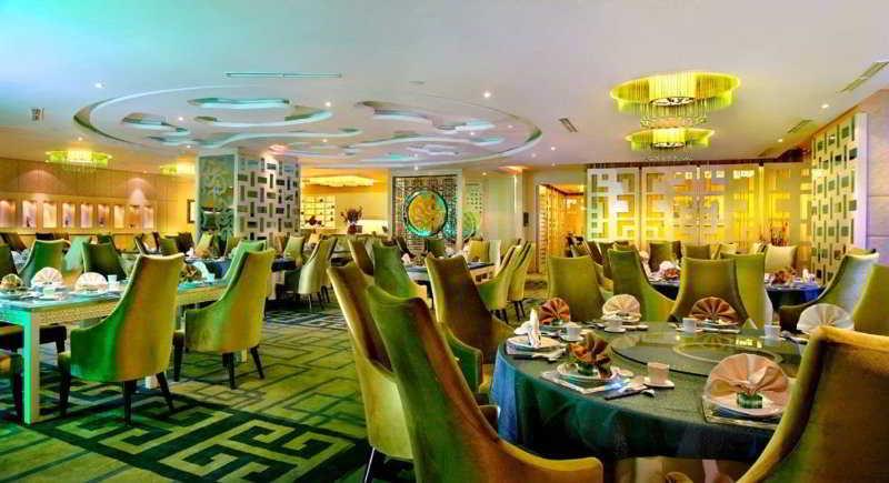 Grand City Hall Hotel & Serviced Residences Medan Exteriör bild